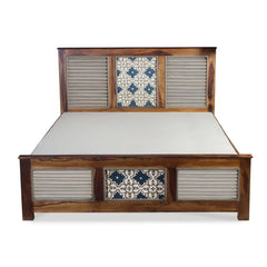 Kolam Solid Sheesham Wood Bed